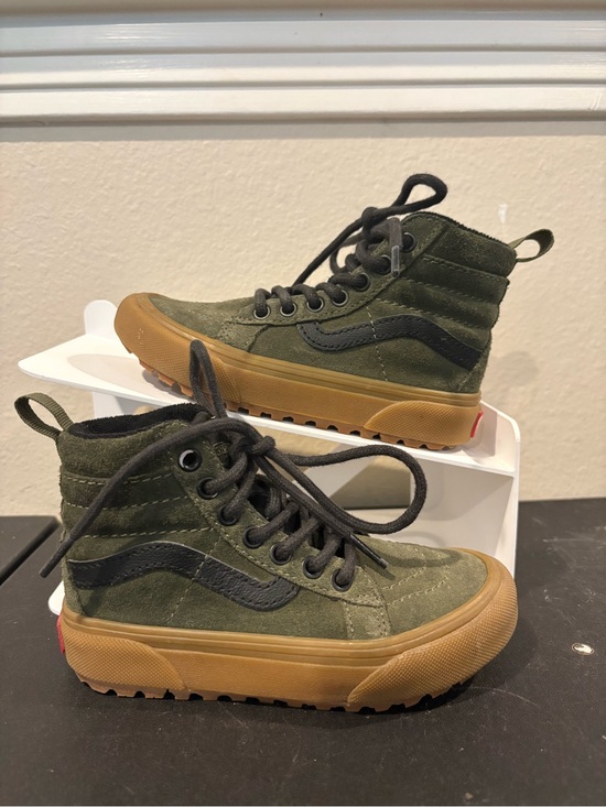 Vans Other - Vans MTE SK8‑Hi Water Resistant Little Kids High‑Top Shoe Green Sz 11.5